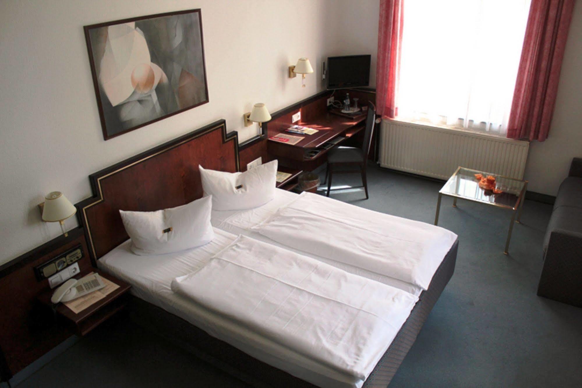 דרזדן Hotel Villa Kipping Am Hauptbahnhof מראה חיצוני תמונה