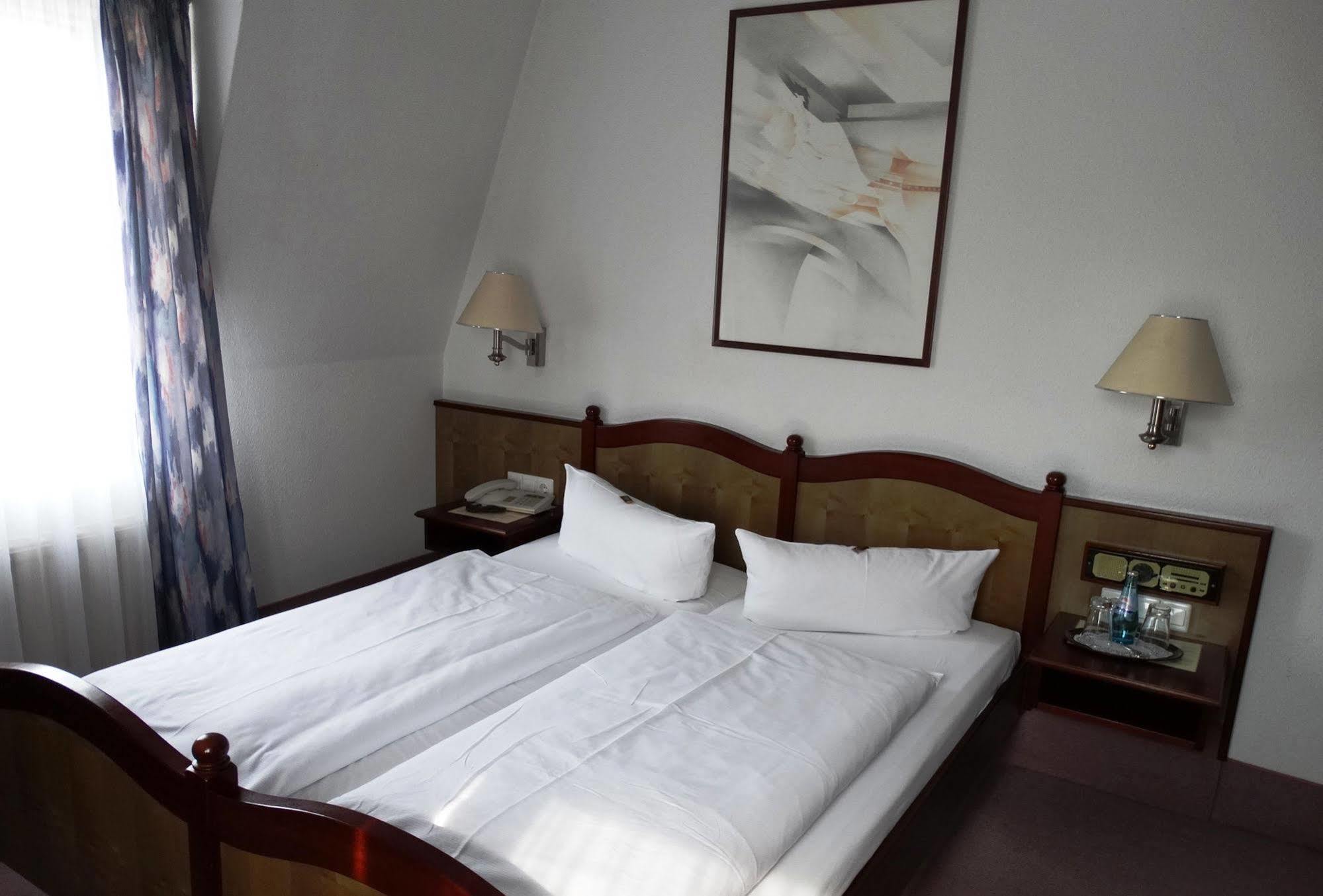 דרזדן Hotel Villa Kipping Am Hauptbahnhof מראה חיצוני תמונה